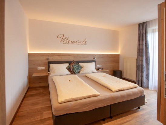 Schlafzimmer mit Doppelbett, Appartement 1 - Haus Teresa Flachau