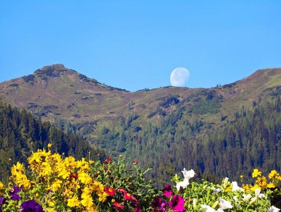 Wanderurlaub in Flachau - Grießenkar mit Vollmond © Christa Kramer